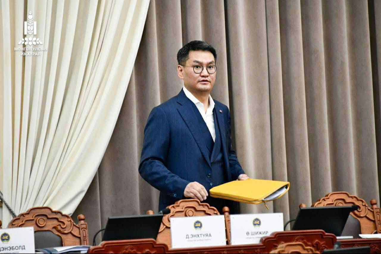 Ө.Шижир: Т.Доржханд, Б.Чойжилсүрэн нарыг огцруулах шаардлагын хариуг авья ерөнхий сайдаа